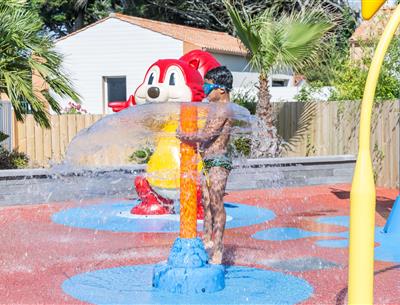 Vacances camping en Vendée avec espace aquatique