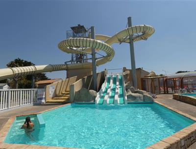 Vacances camping en Vendée avec espace aquatique