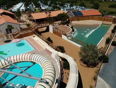 Vacances camping en Vendée avec espace aquatique