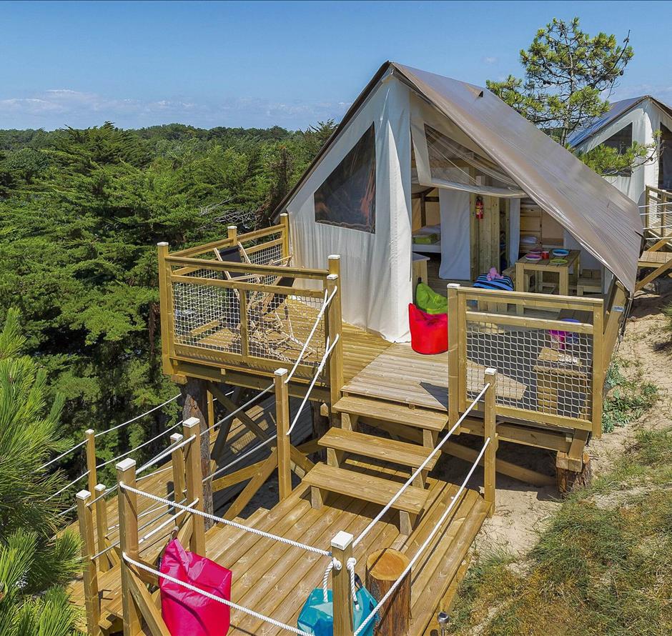 Location tente Lodge au Camping la pomme de pin à St Hilaire de riez en Vendée - Camping Saint Hilaire de Riez