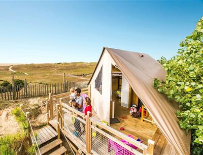Location tente Lodge au Camping la pomme de pin à St Hilaire de riez en Vendée