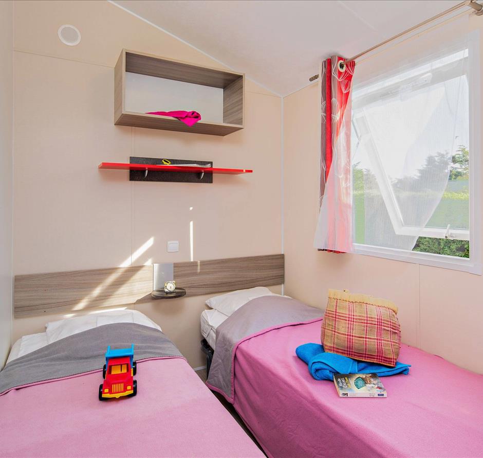 Mobil-home 3 chambres 2 salles d'eau au camping 4 étoiles La Pomme de Pin à Saint Hilaire de Riez en Vendée - Camping Saint Hilaire de Riez