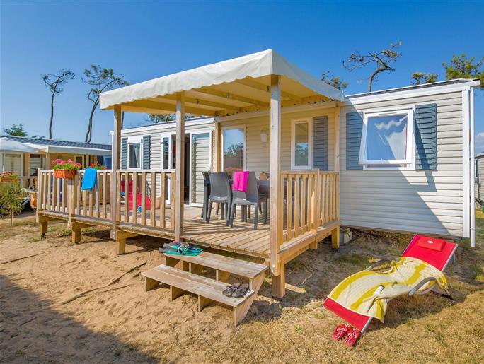 Mobil-home 3 chambres 2 salles d'eau au camping 4 étoiles La Pomme de Pin à Saint Hilaire de Riez en Vendée