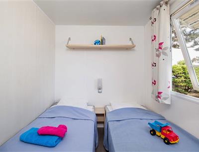Mobil-home 6 personnes 3 chambres au camping 4 étoiles La Pomme de Pin à Saint Hilaire de Riez en Vendée