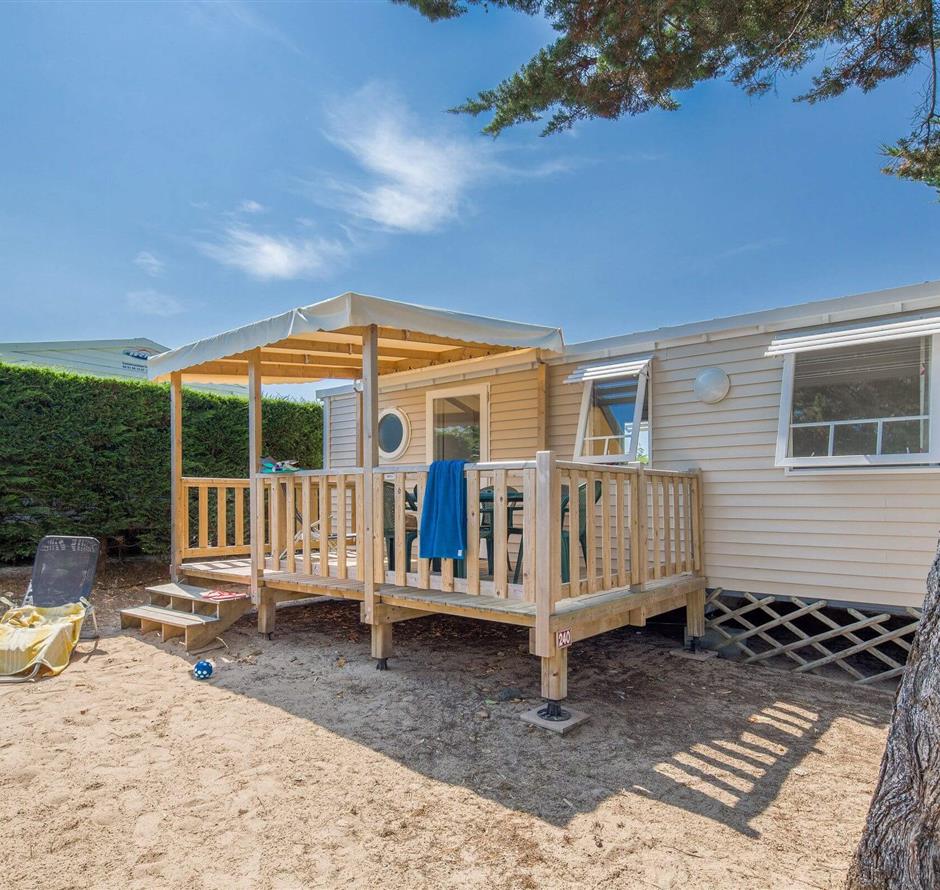 Mobil-home 6 personnes 3 chambres au camping 4 étoiles La Pomme de Pin à Saint Hilaire de Riez en Vendée - Camping Saint Hilaire de Riez