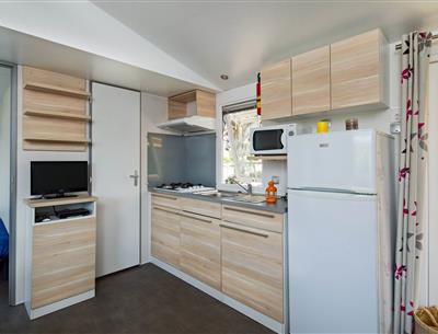 Mobil-home 6 personnes 3 chambres au camping 4 étoiles La Pomme de Pin à Saint Hilaire de Riez en Vendée
