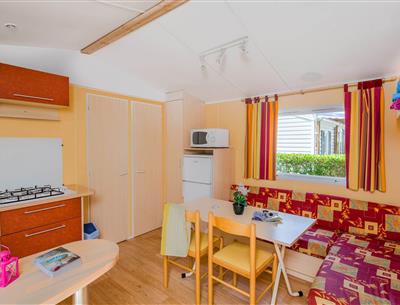 Mobil-home 6 personnes 3 chambres au camping 4 étoiles La Pomme de Pin à Saint Hilaire de Riez en Vendée