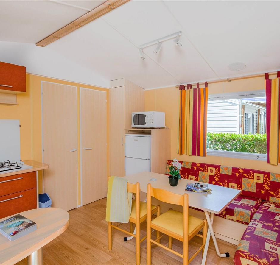 Mobil-home 6 personnes 3 chambres au camping 4 étoiles La Pomme de Pin à Saint Hilaire de Riez en Vendée - Camping Saint Hilaire de Riez