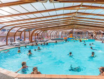 espace aquatique avec piscine couverte et chauffée 
