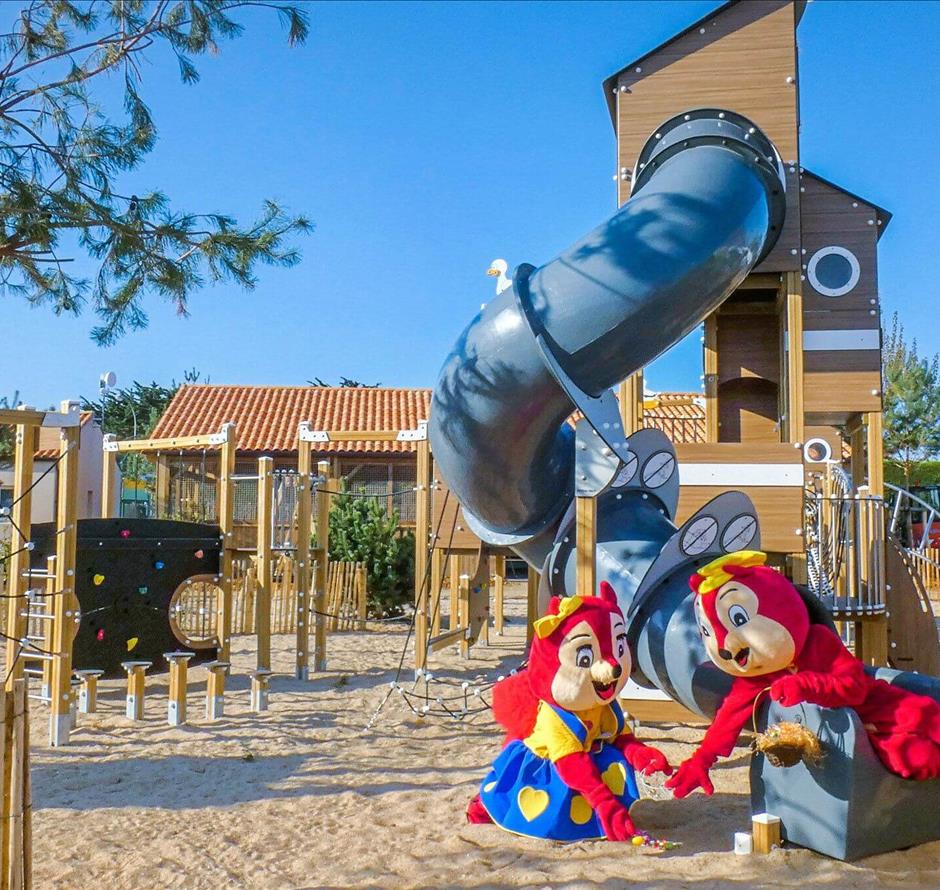 aire de jeux extérieure  - Camping Saint Hilaire de Riez
