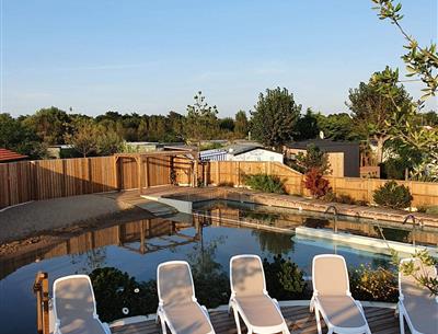 espace détente avec solarium à st hilaire de riez 