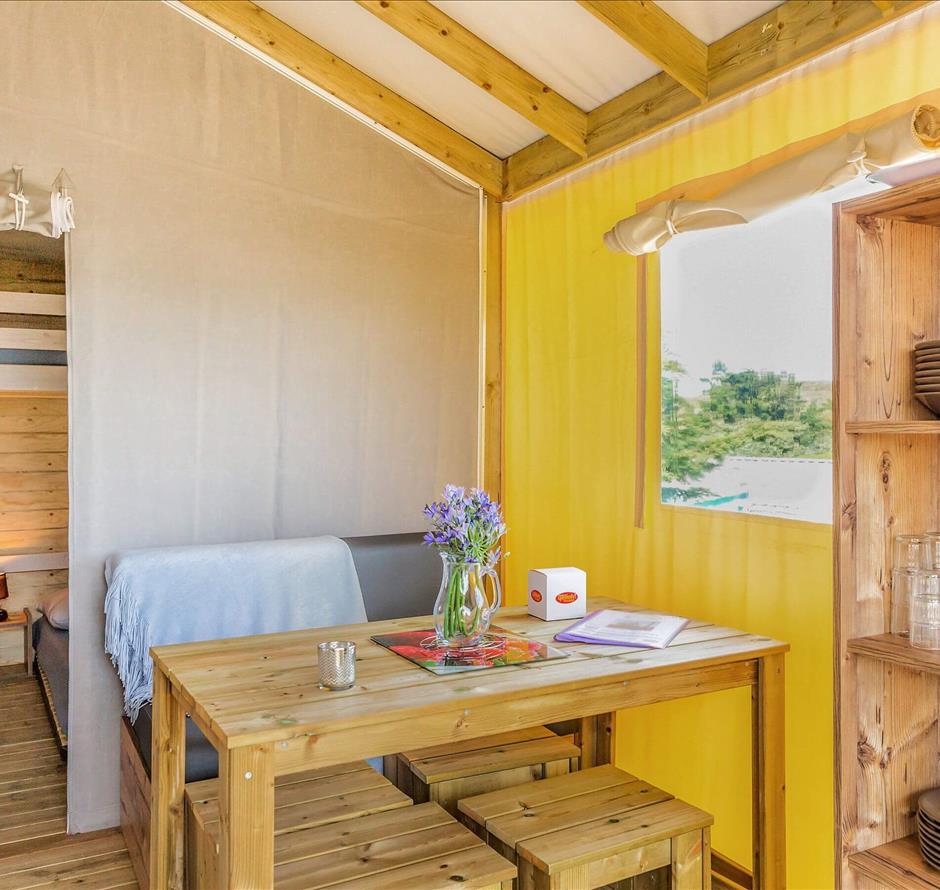 Tente meublée Carrelet 2 chambres avec sanitaire- camping bord de mer- vendée - Camping Saint Hilaire de Riez