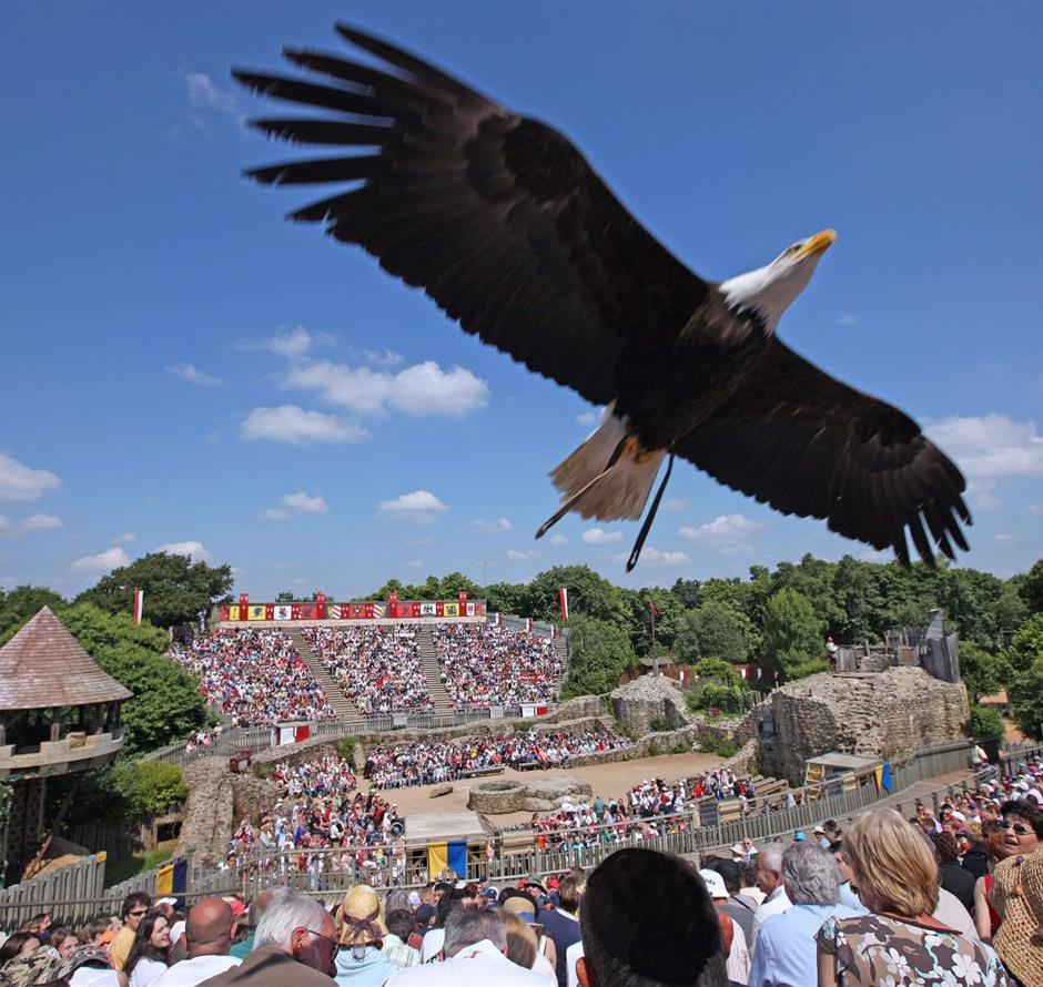 Le Puy du fou avec le camping la pomme de pin à St Hilaire de riez en Vendée - Camping Saint Hilaire de Riez