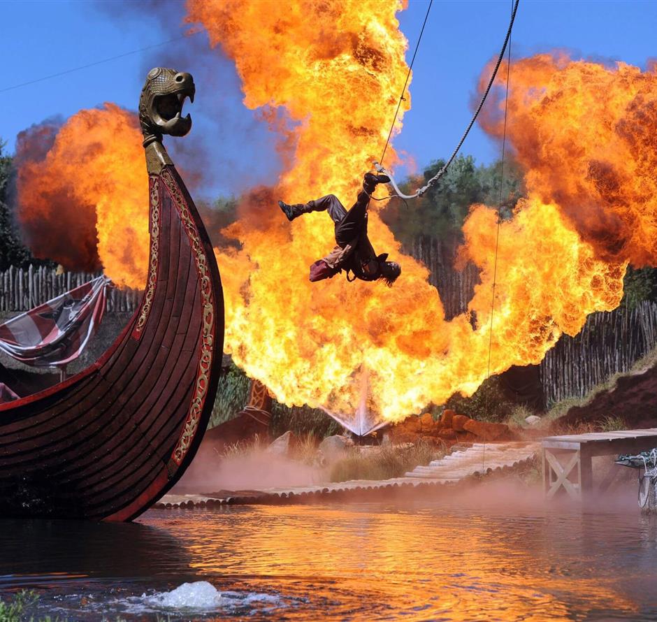 Le Puy du fou avec le camping la pomme de pin à St Hilaire de riez en Vendée - Camping Saint Hilaire de Riez