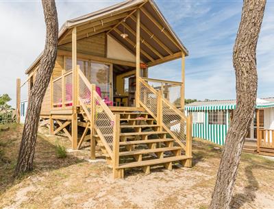 Tente meublée Carrelet 2 chambres avec sanitaire- camping bord de mer- vendée