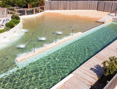 Lagon avec espace balnéo Camping en Vendée