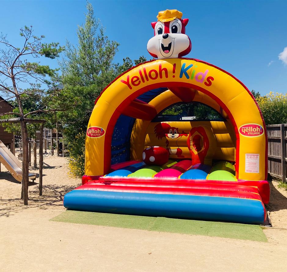 structure gonflable pour les enfants  - Camping Saint Hilaire de Riez