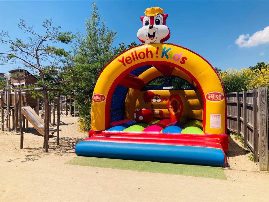 structure gonflable pour les enfants  - Camping Saint Hilaire de Riez