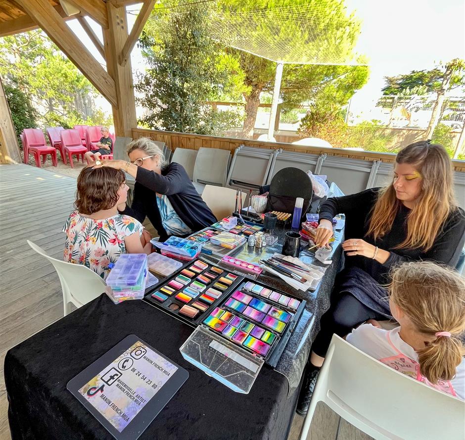 activité maquillage pour les enfants - Camping Saint Hilaire de Riez