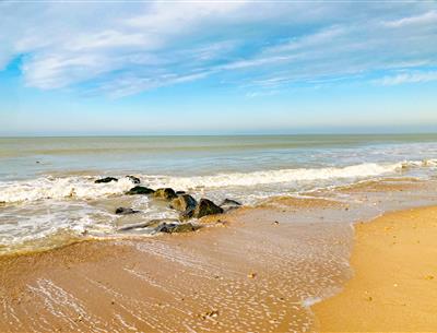 Plage à 200 m du camping 