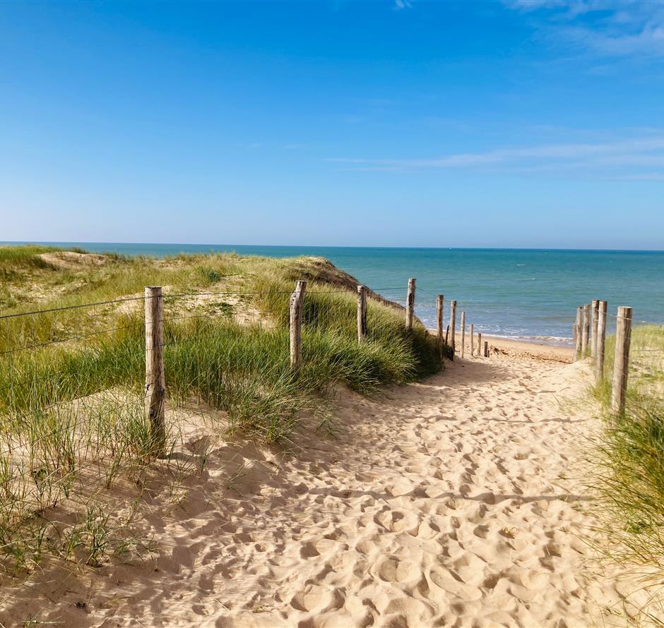 Accès plage à 200 m - Camping Saint Hilaire de Riez